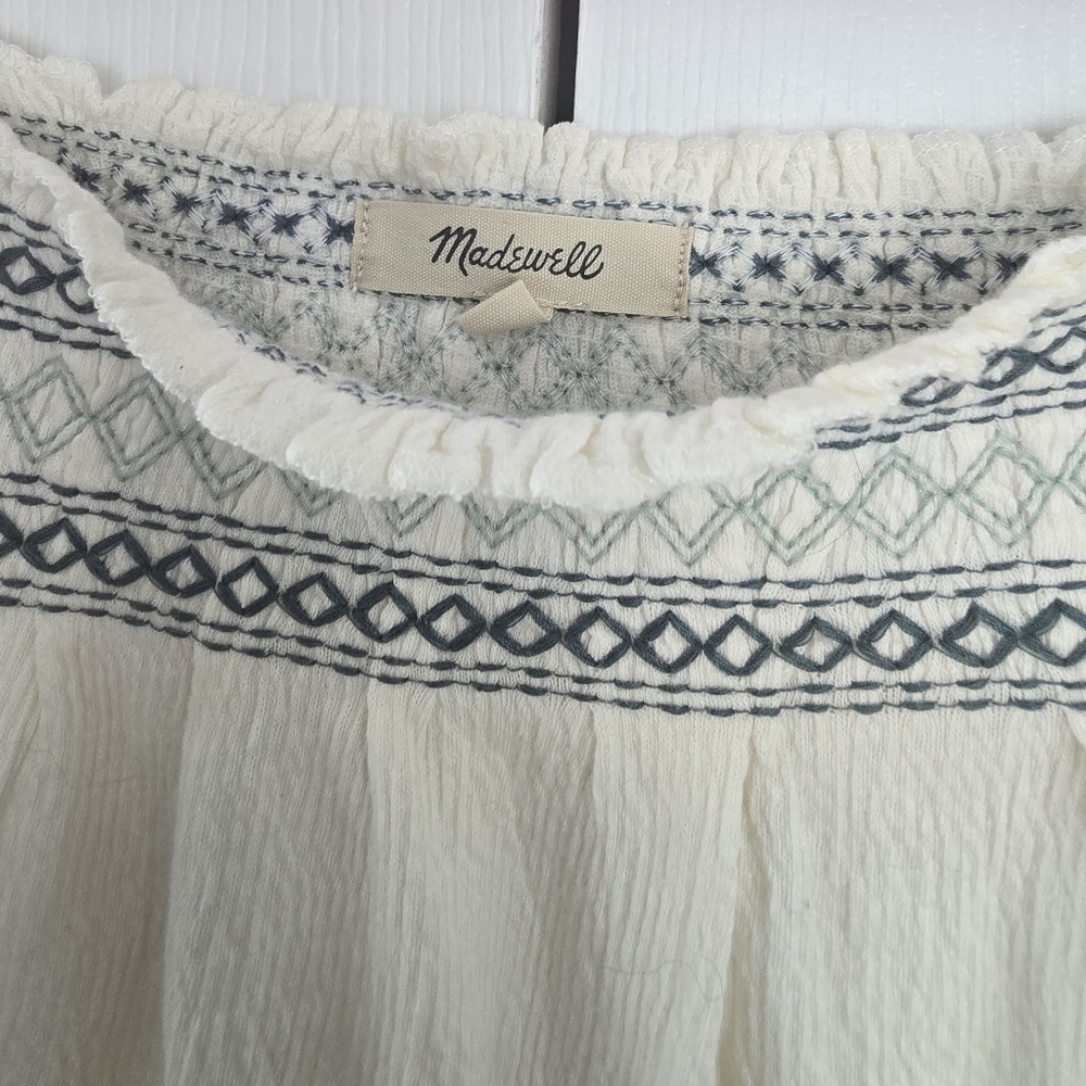 Madewell Seahorse Embroidered Puff Sleeve Smocked Blouse - Picture 5 of 6